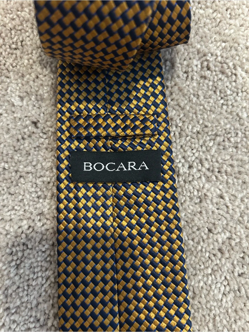 Bocara Men's Navy and Gold Checkered Silk Tie
